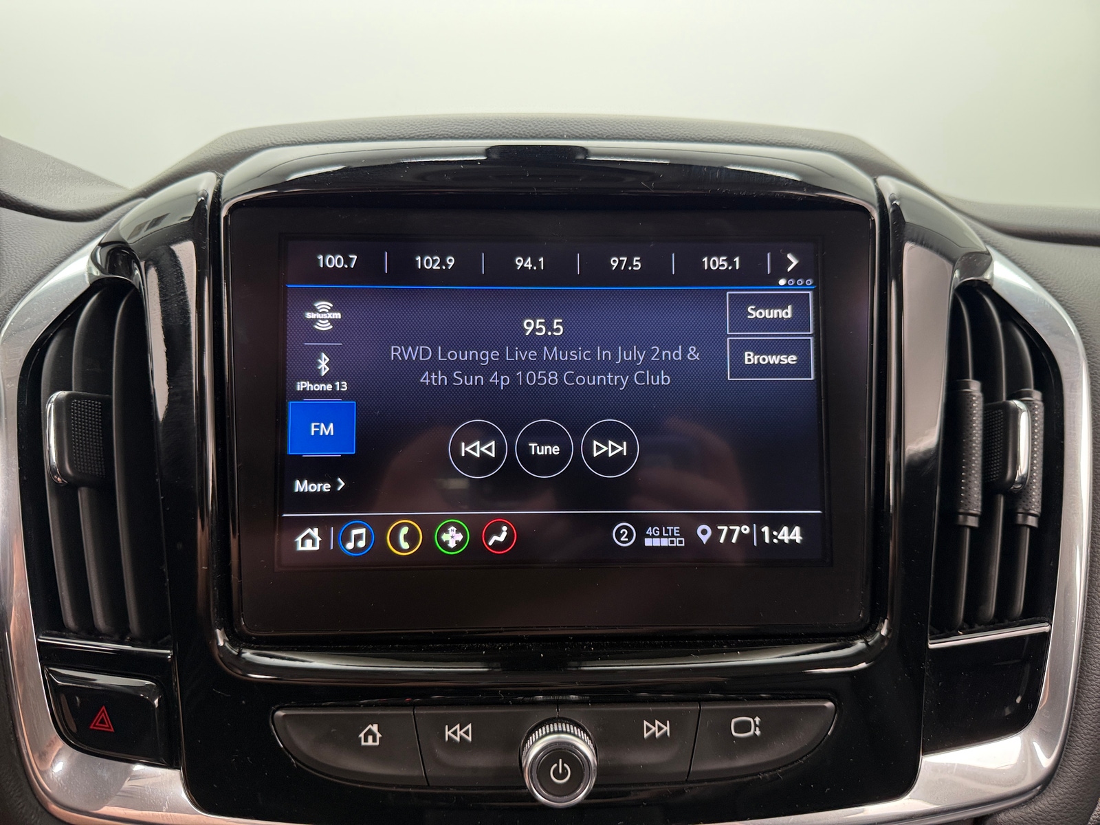 Thumbnail: 2020 Chevrolet Traverse - 3