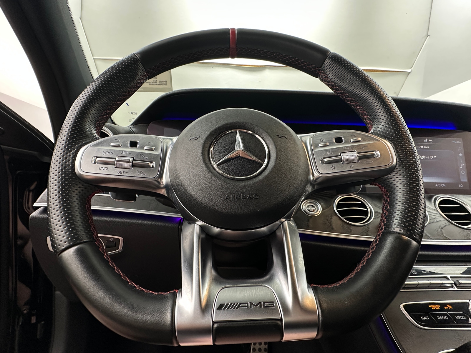 Thumbnail: 2019 Mercedes-Benz E-Class - 4
