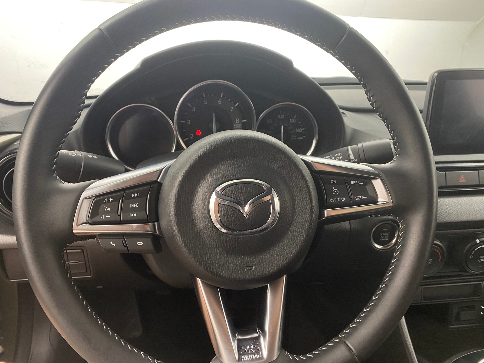 Thumbnail: 2023 Mazda MX-5 Miata - 4