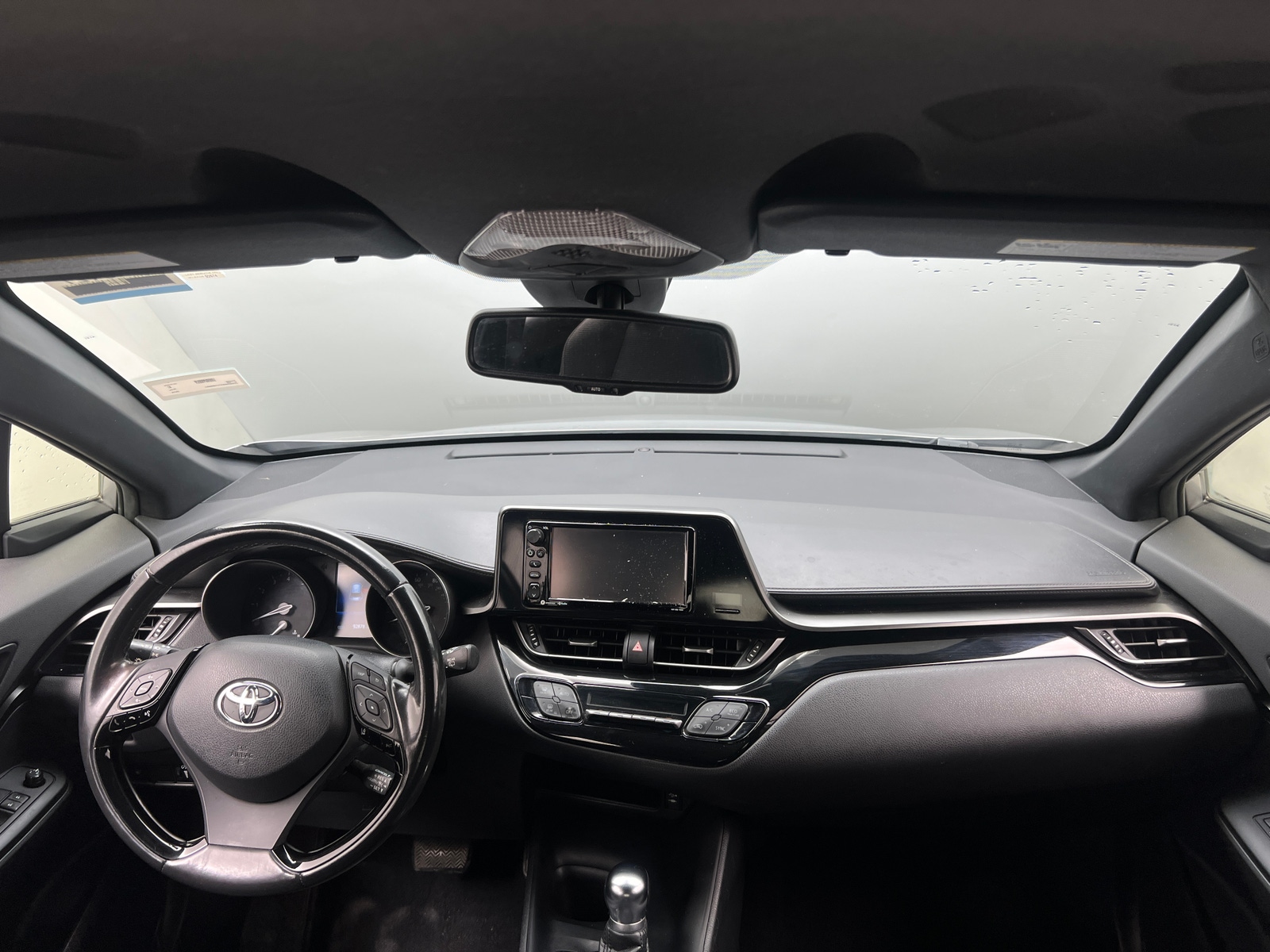 Thumbnail: 2018 Toyota C-HR - 3