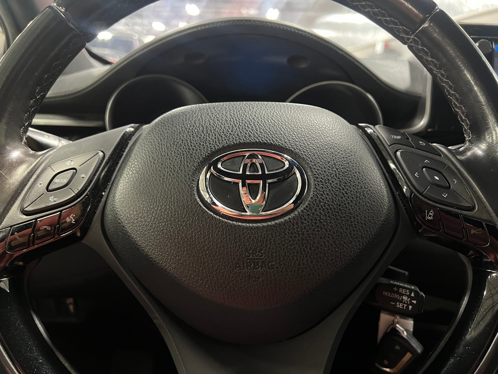 Thumbnail: 2018 Toyota C-HR - 5