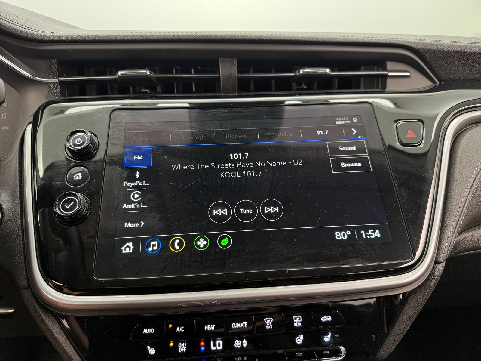Thumbnail: 2023 Chevrolet Bolt EUV - 4