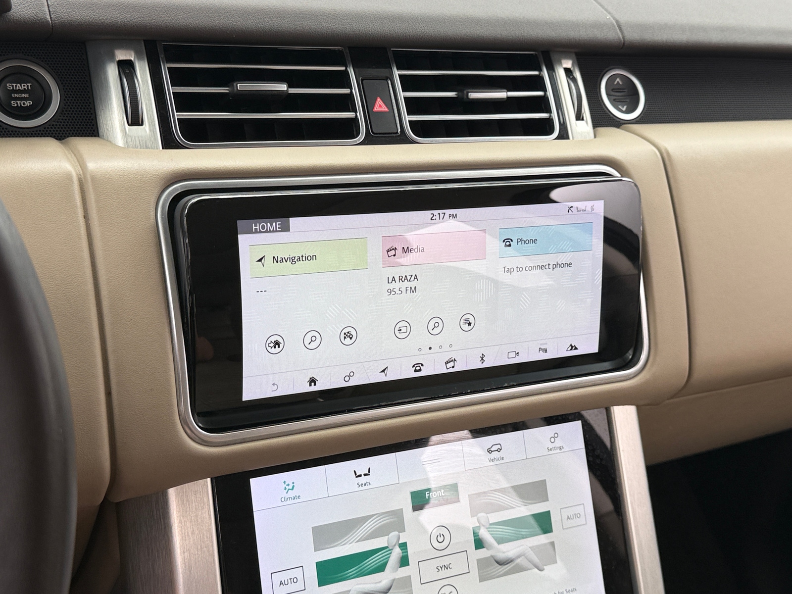 Thumbnail: 2019 Land Rover Range Rover - 3