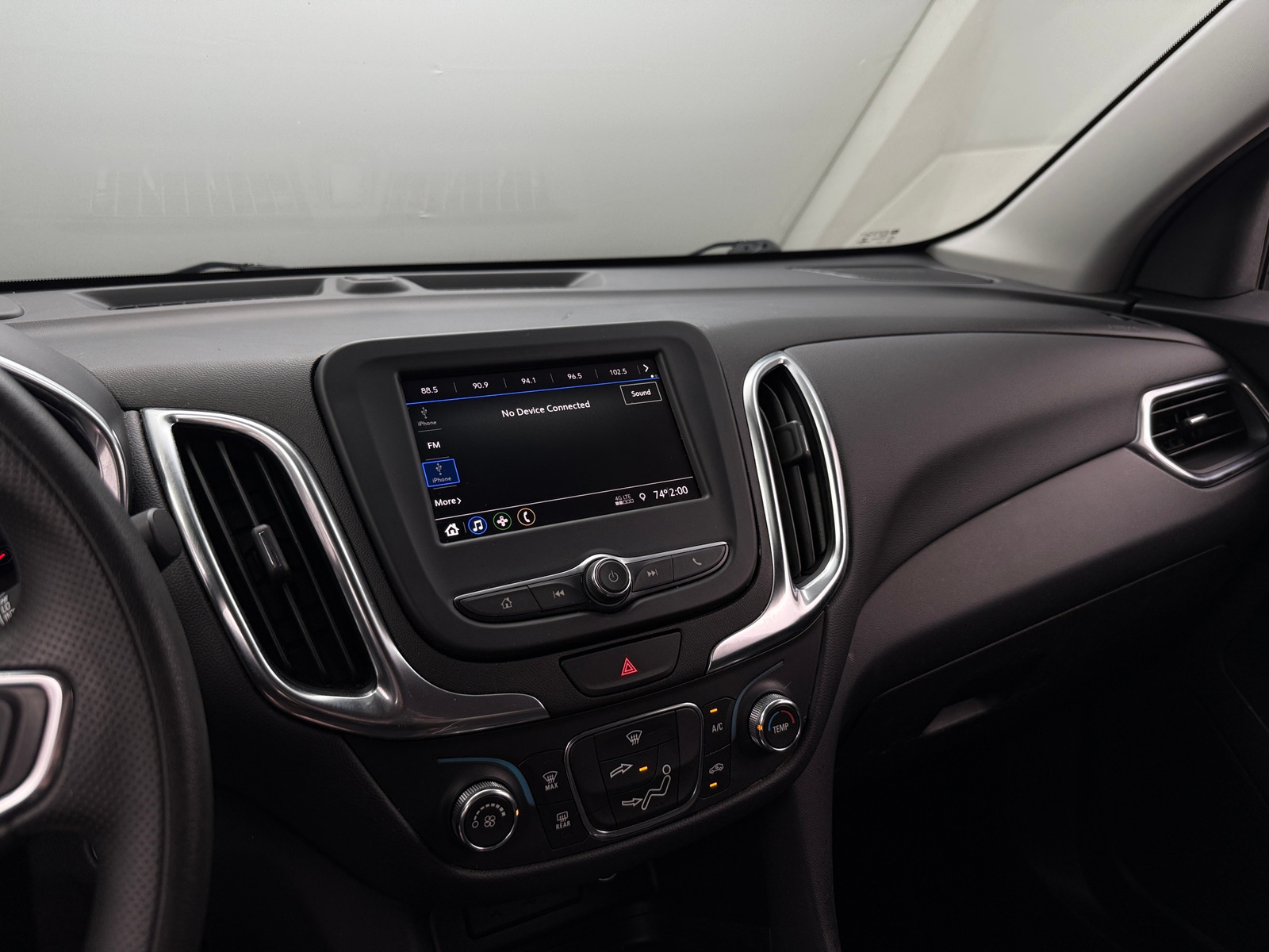 Thumbnail: 2021 Chevrolet Equinox - 4