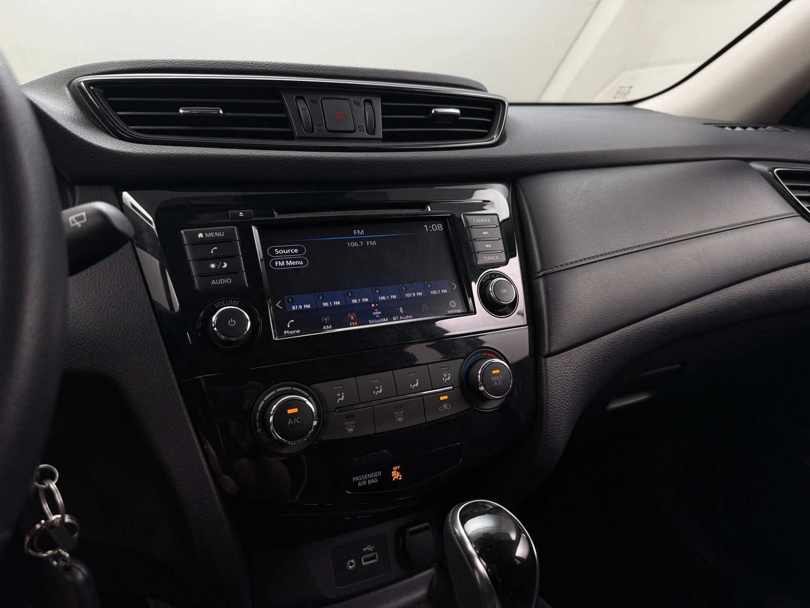 Thumbnail: 2019 Nissan Rogue - 4