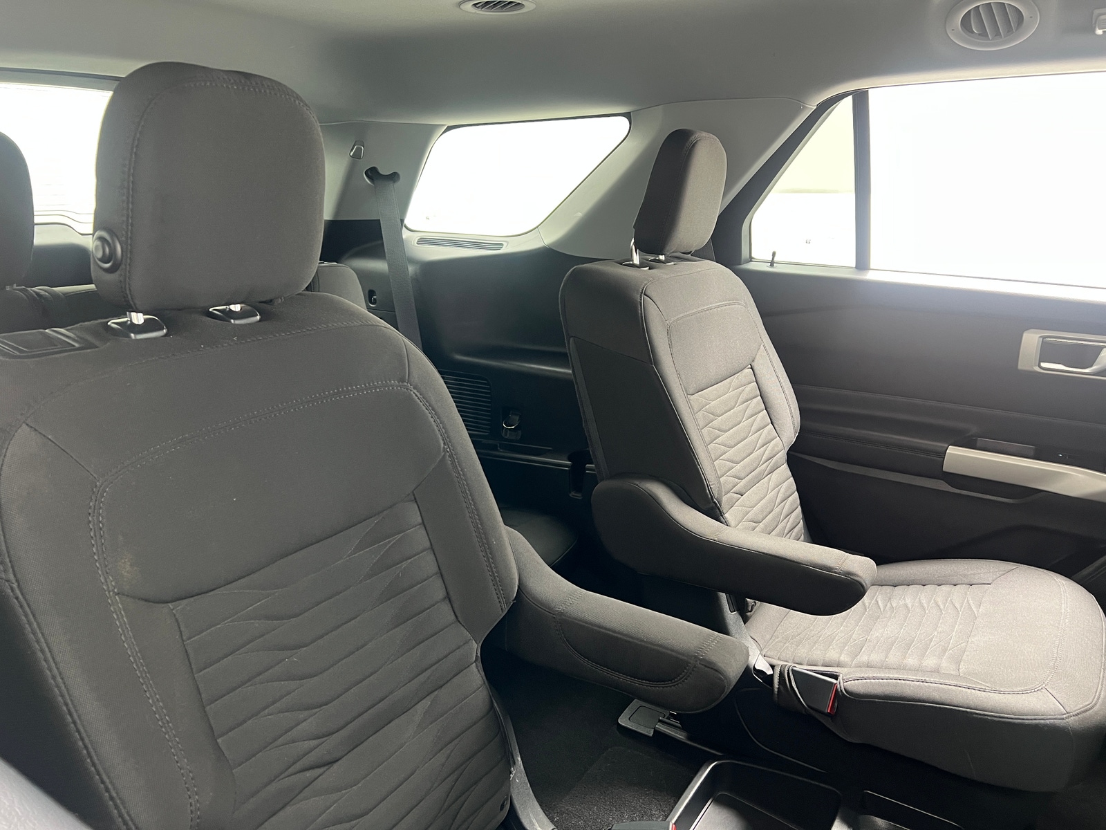 Thumbnail: 2020 Ford Explorer - 6