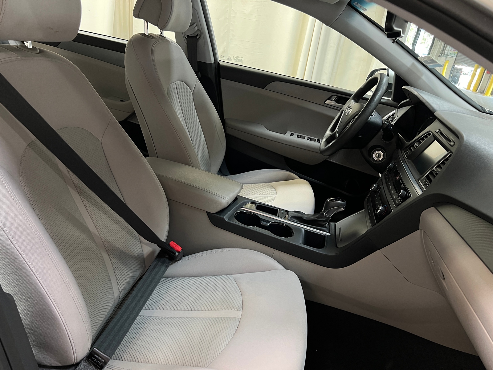 Thumbnail: 2016 Hyundai Sonata - 2
