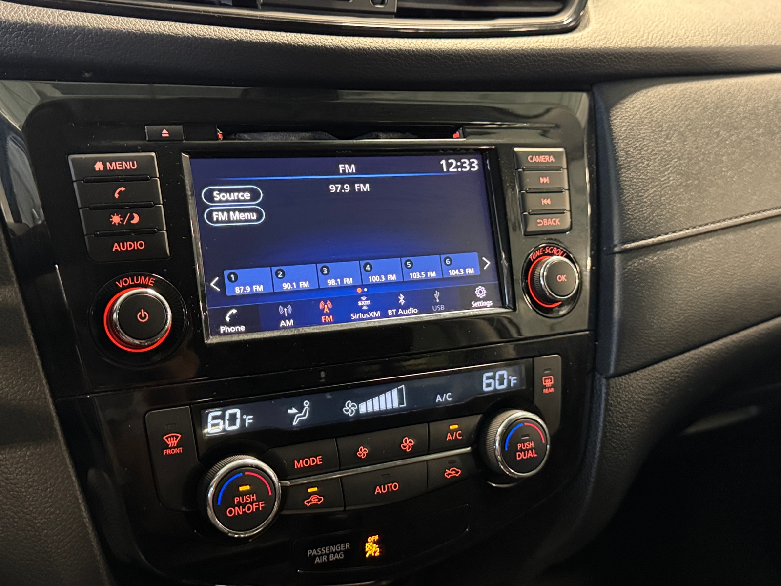 Thumbnail: 2019 Nissan Rogue - 4