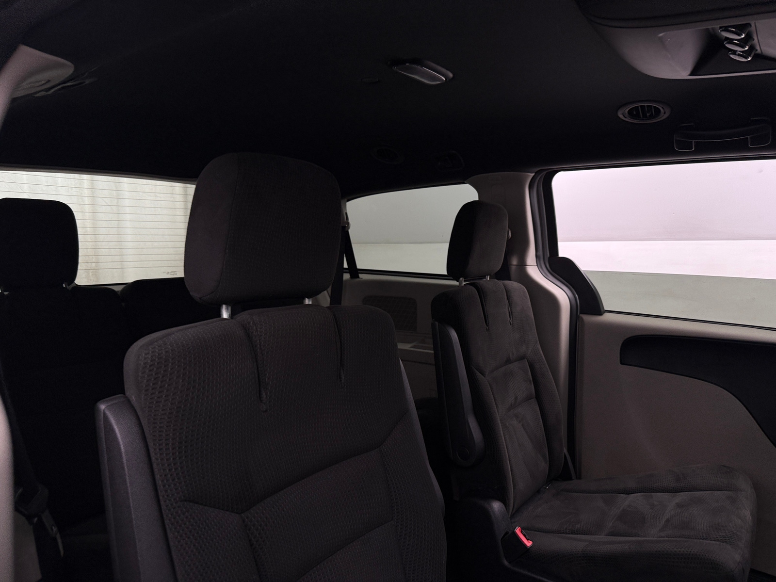 Thumbnail: 2016 Dodge Grand Caravan - 6