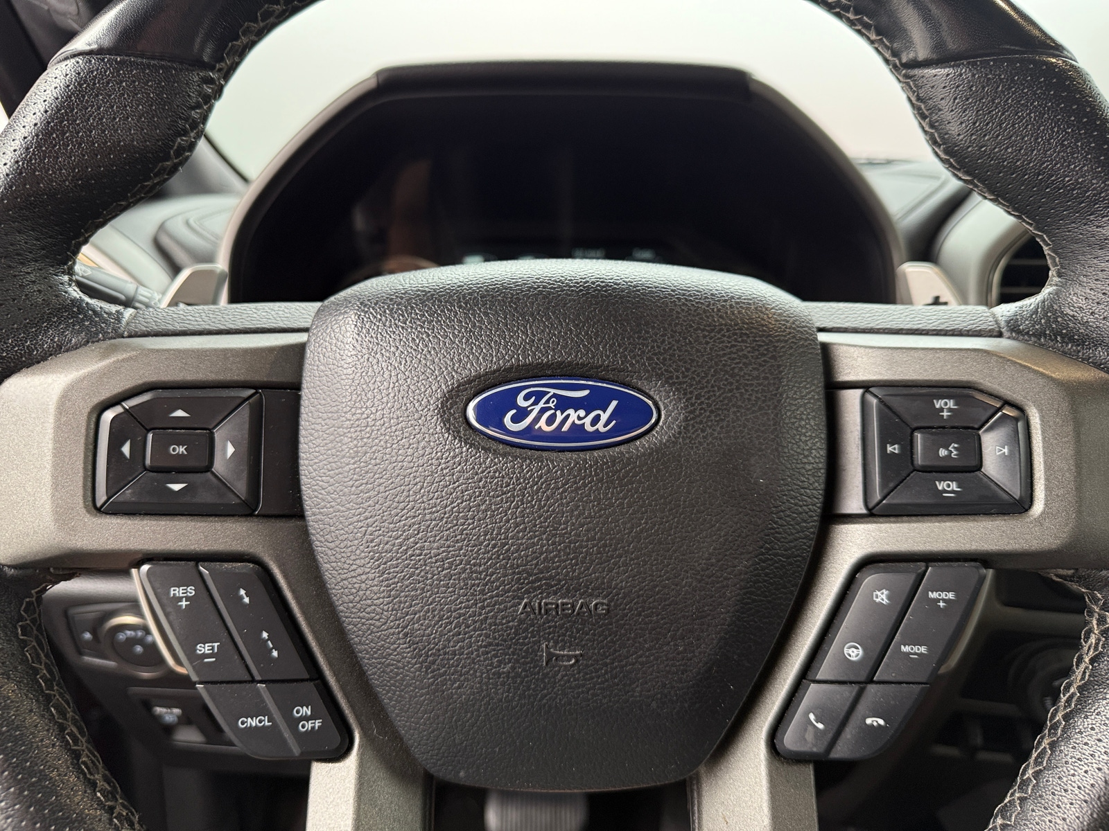 Thumbnail: 2019 Ford Econoline - 4
