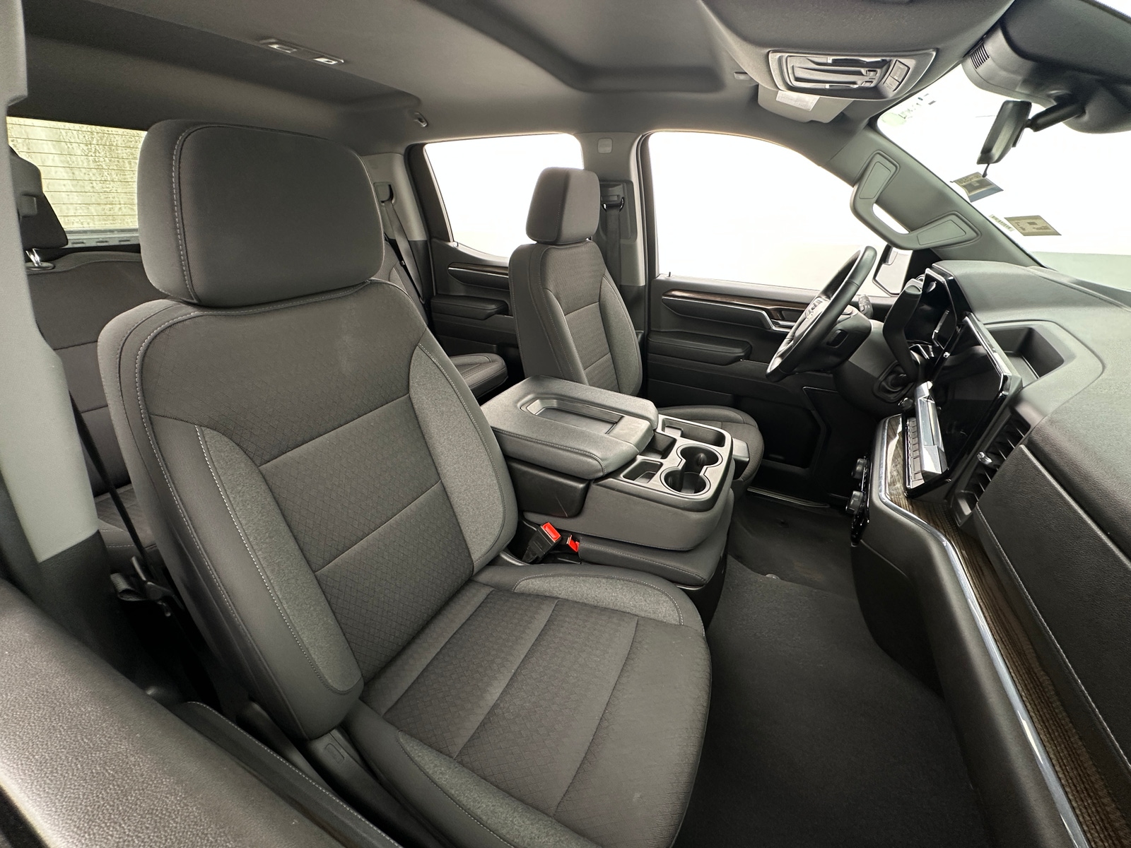 Thumbnail: 2024 Chevrolet Silverado 1500 - 2