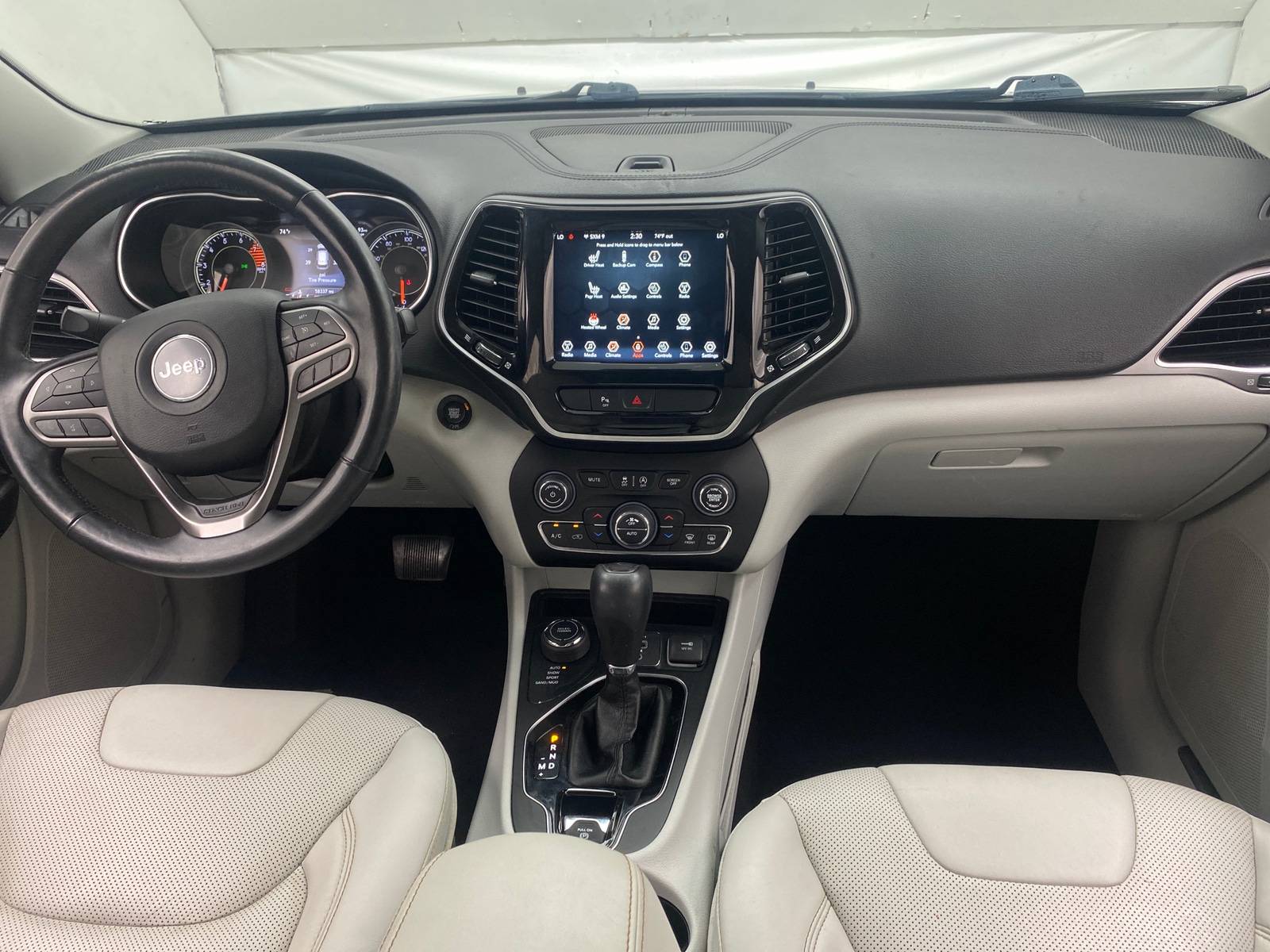 Thumbnail: 2019 Jeep Cherokee - 2