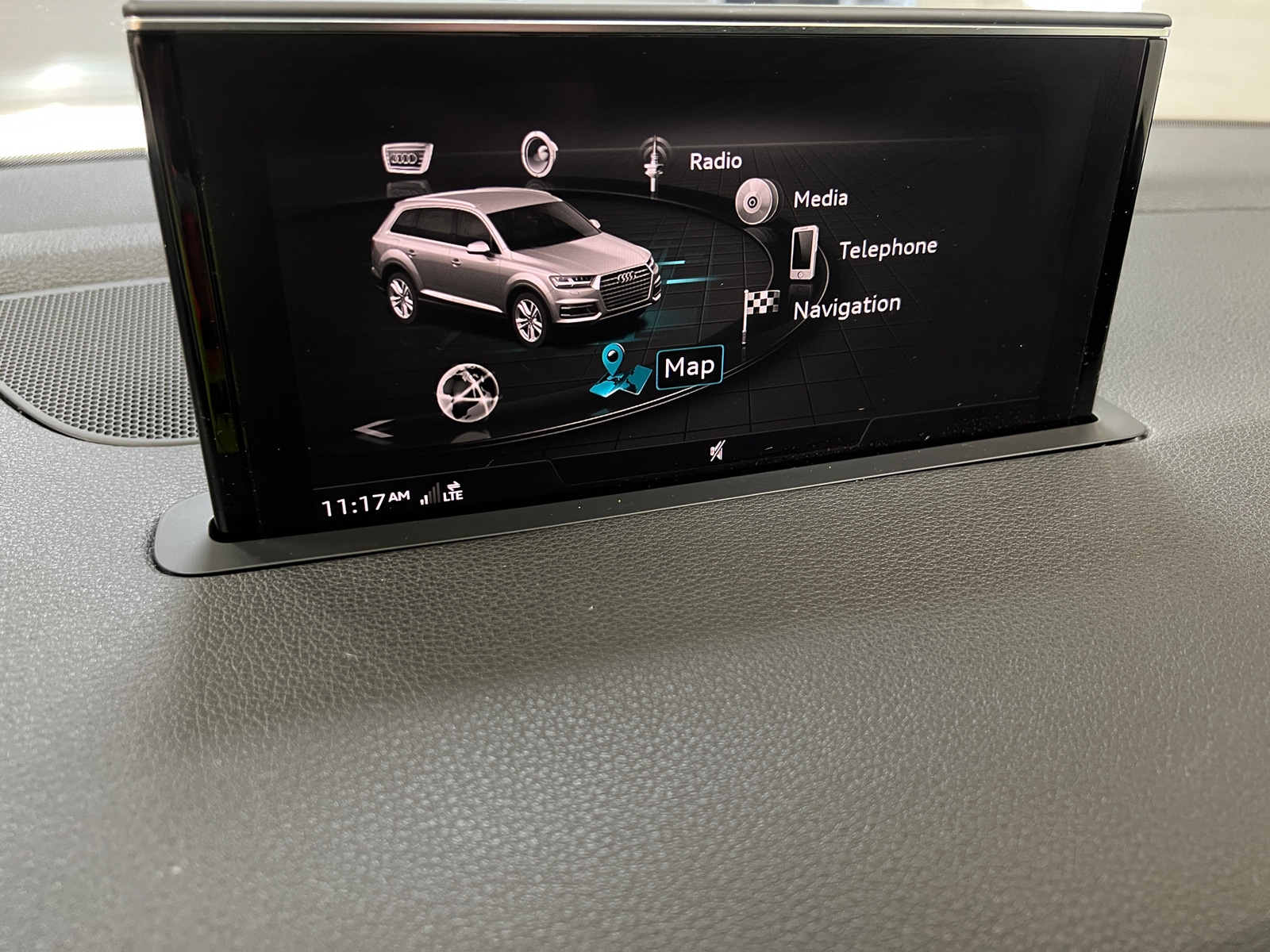 Thumbnail: 2019 Audi Q7 - 3