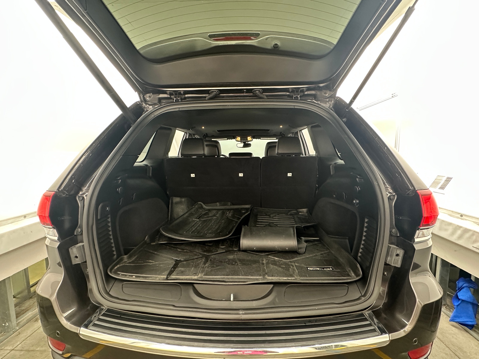 Thumbnail: 2021 Jeep Grand Cherokee - 6