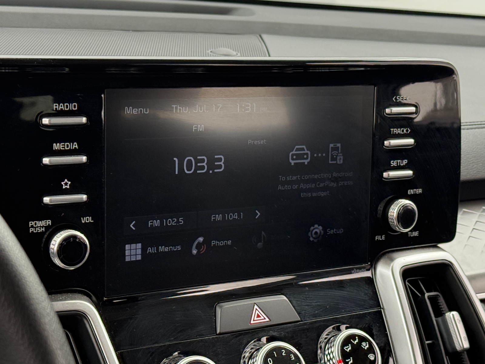 Thumbnail: 2021 Kia Sorento - 4