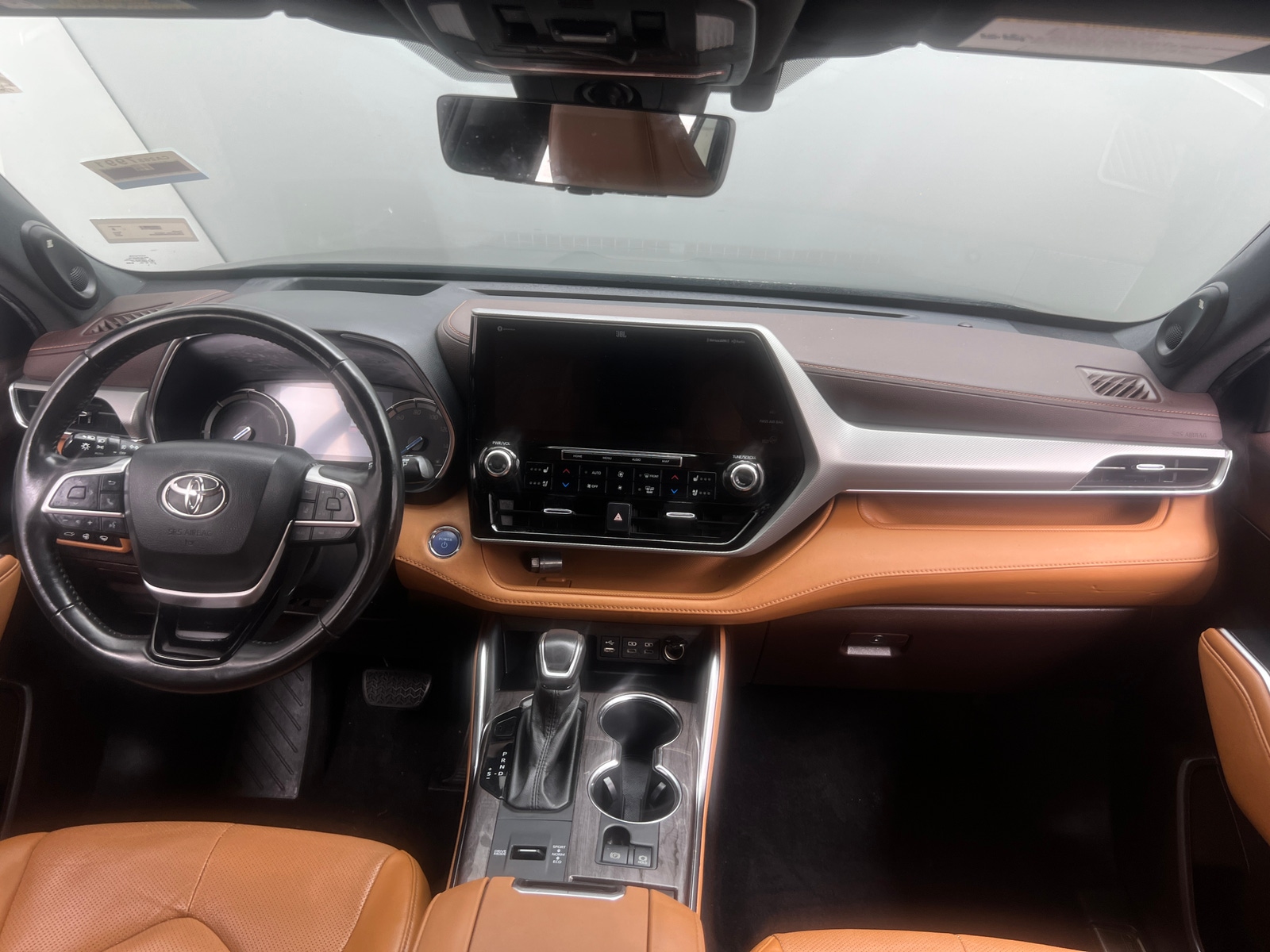 Thumbnail: 2022 Toyota Highlander - 2
