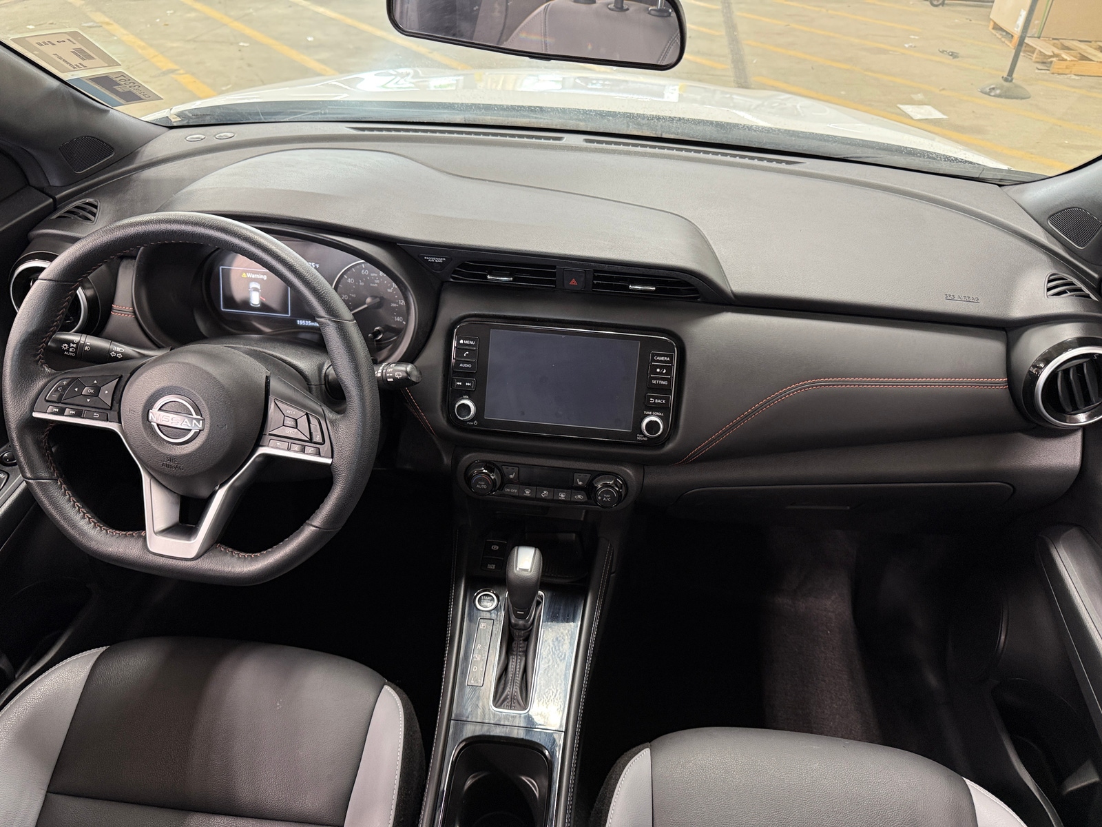 Thumbnail: 2023 Nissan Kicks - 3