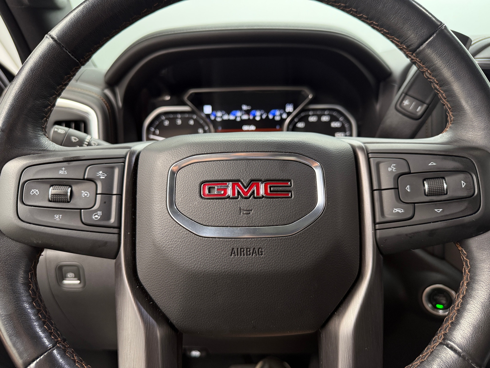Thumbnail: 2021 GMC Sierra 1500 - 4