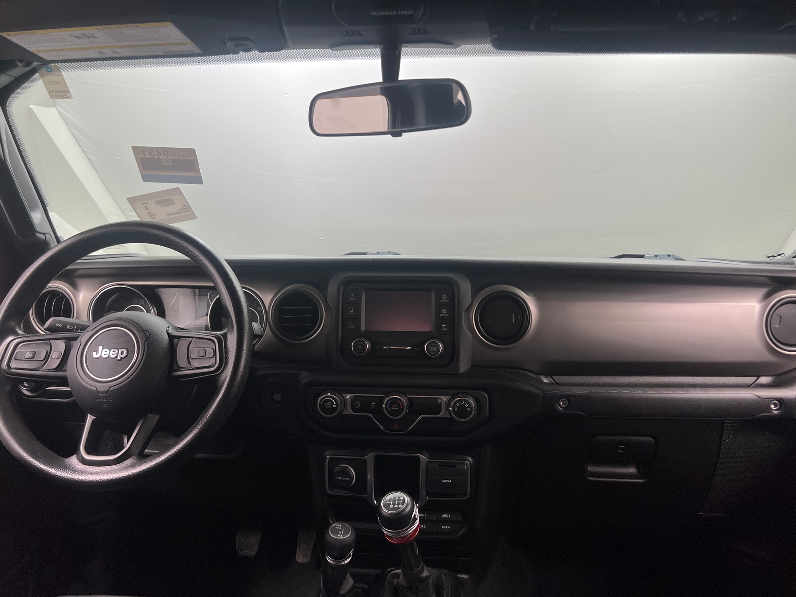 Thumbnail: 2021 Jeep Gladiator - 3
