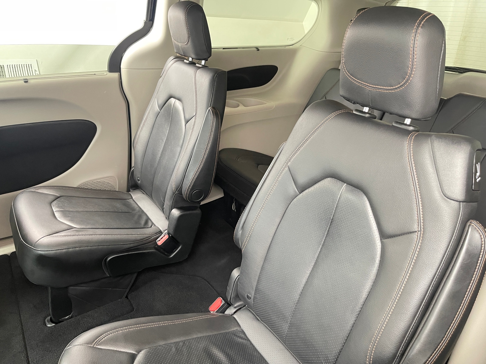 Thumbnail: 2020 Chrysler Pacifica - 5