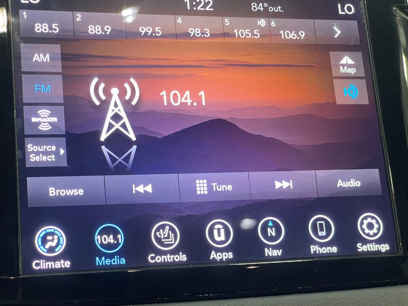 Thumbnail: 2020 Chrysler Pacifica - 3
