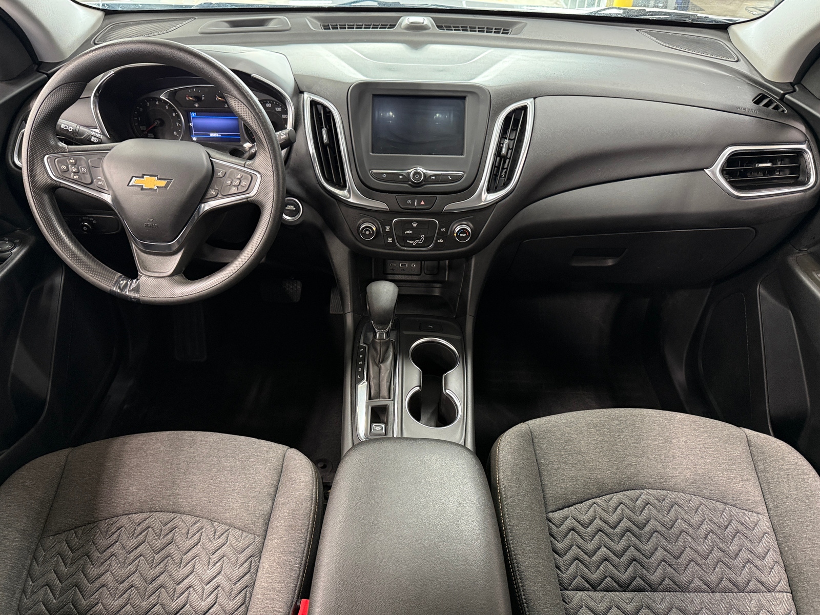 Thumbnail: 2023 Chevrolet Equinox - 3