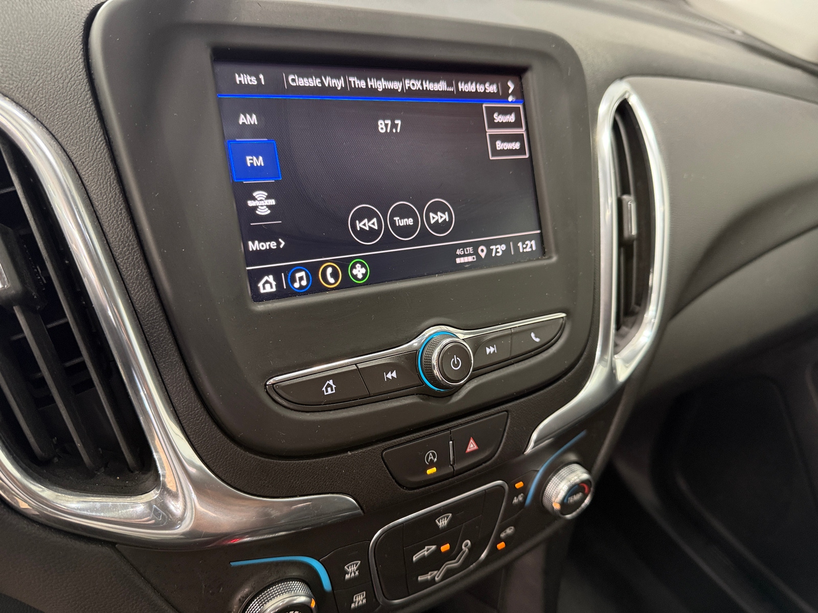 Thumbnail: 2023 Chevrolet Equinox - 4