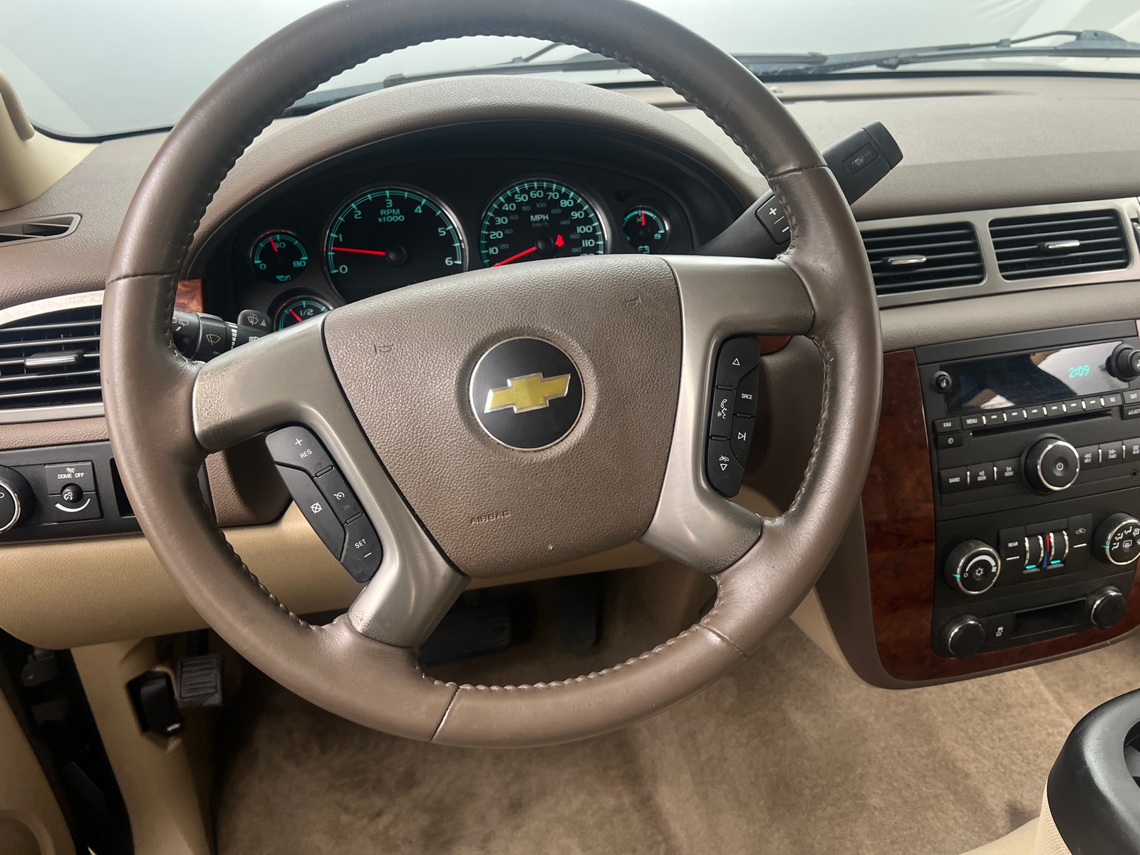 Thumbnail: 2012 Chevrolet Tahoe - 5