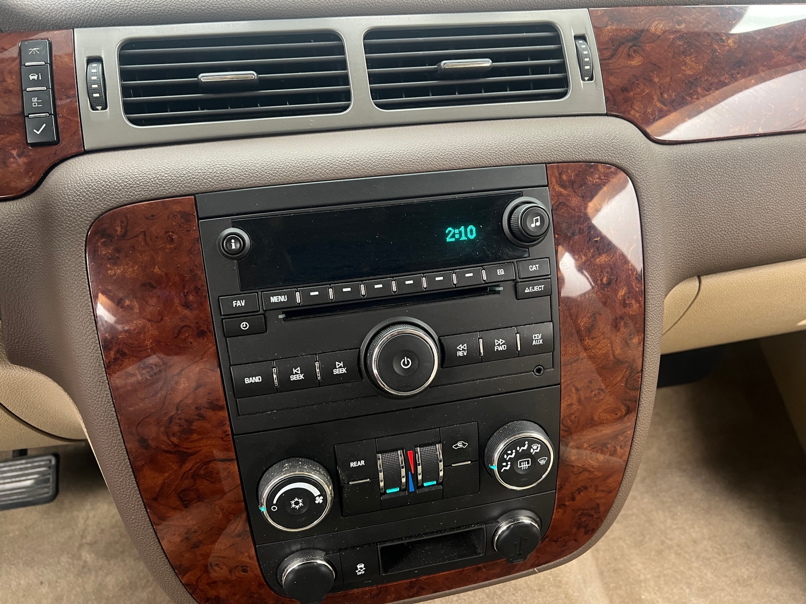 Thumbnail: 2012 Chevrolet Tahoe - 4