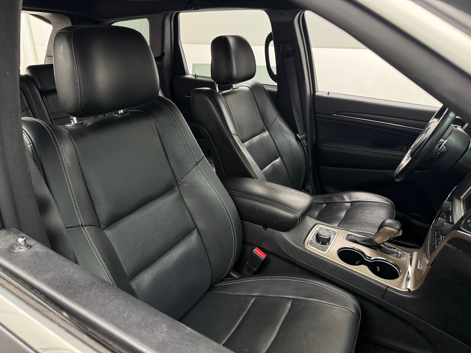 Thumbnail: 2016 Jeep Grand Cherokee - 2