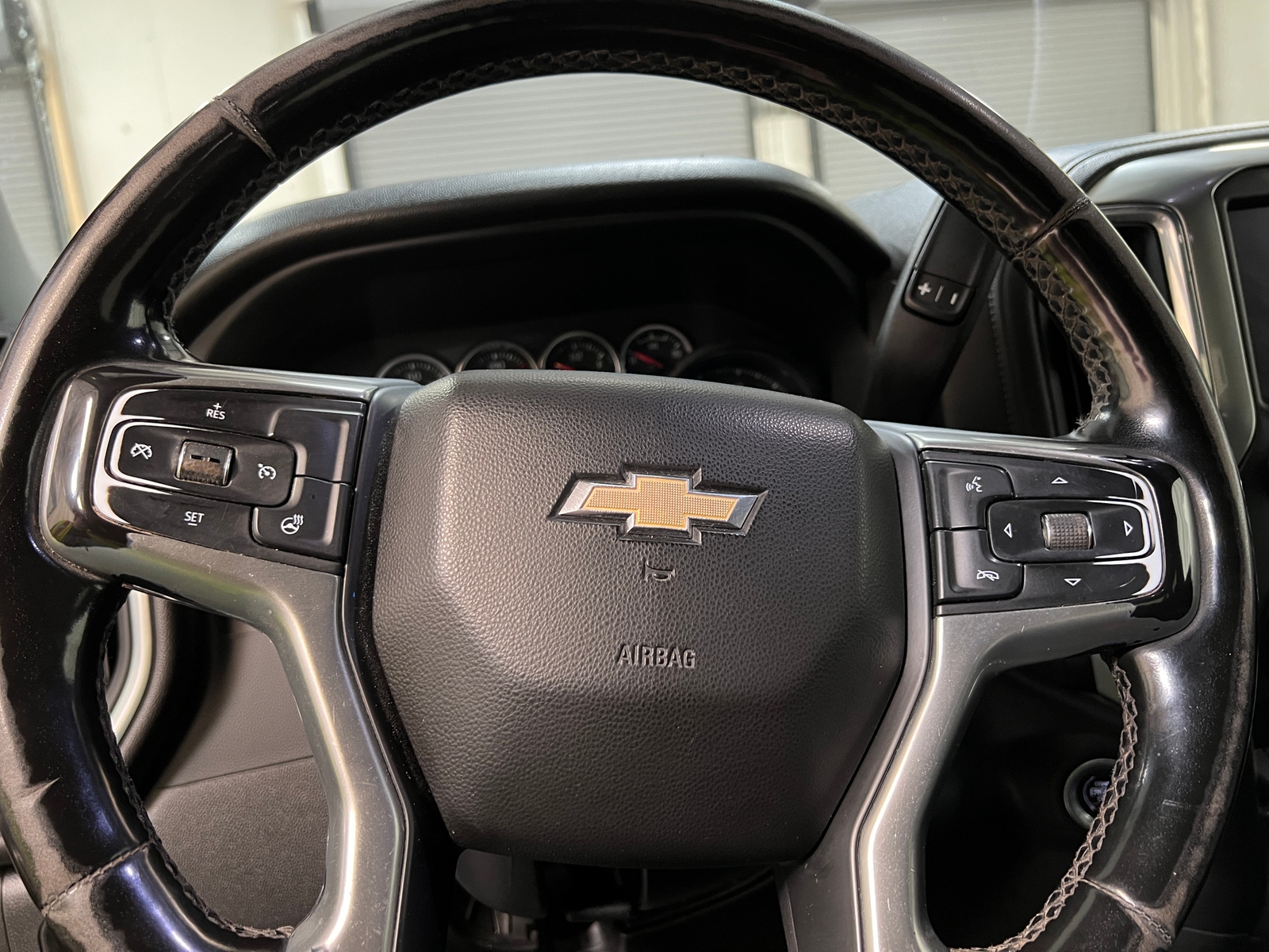 Thumbnail: 2023 Chevrolet Silverado 2500 - 5