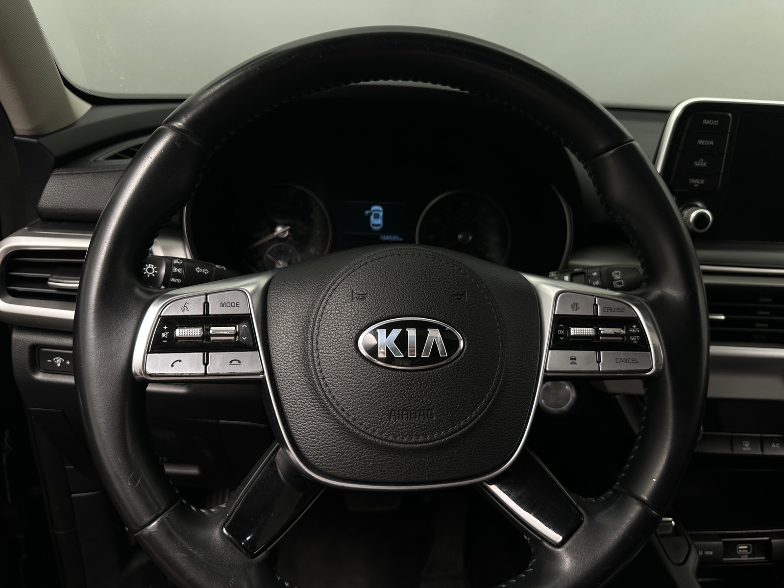 Thumbnail: 2020 Kia Telluride - 4