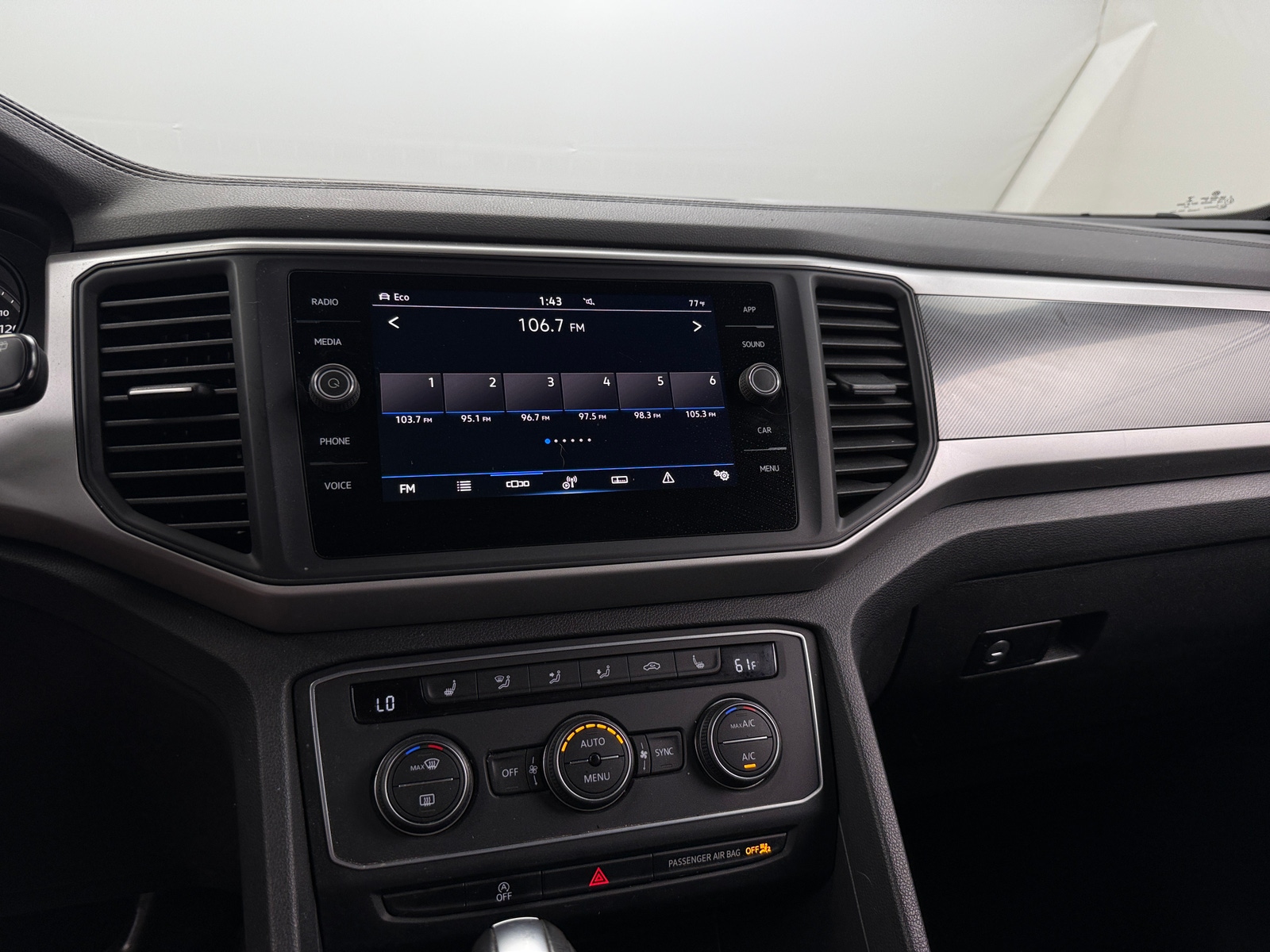 Thumbnail: 2021 Volkswagen Atlas - 3