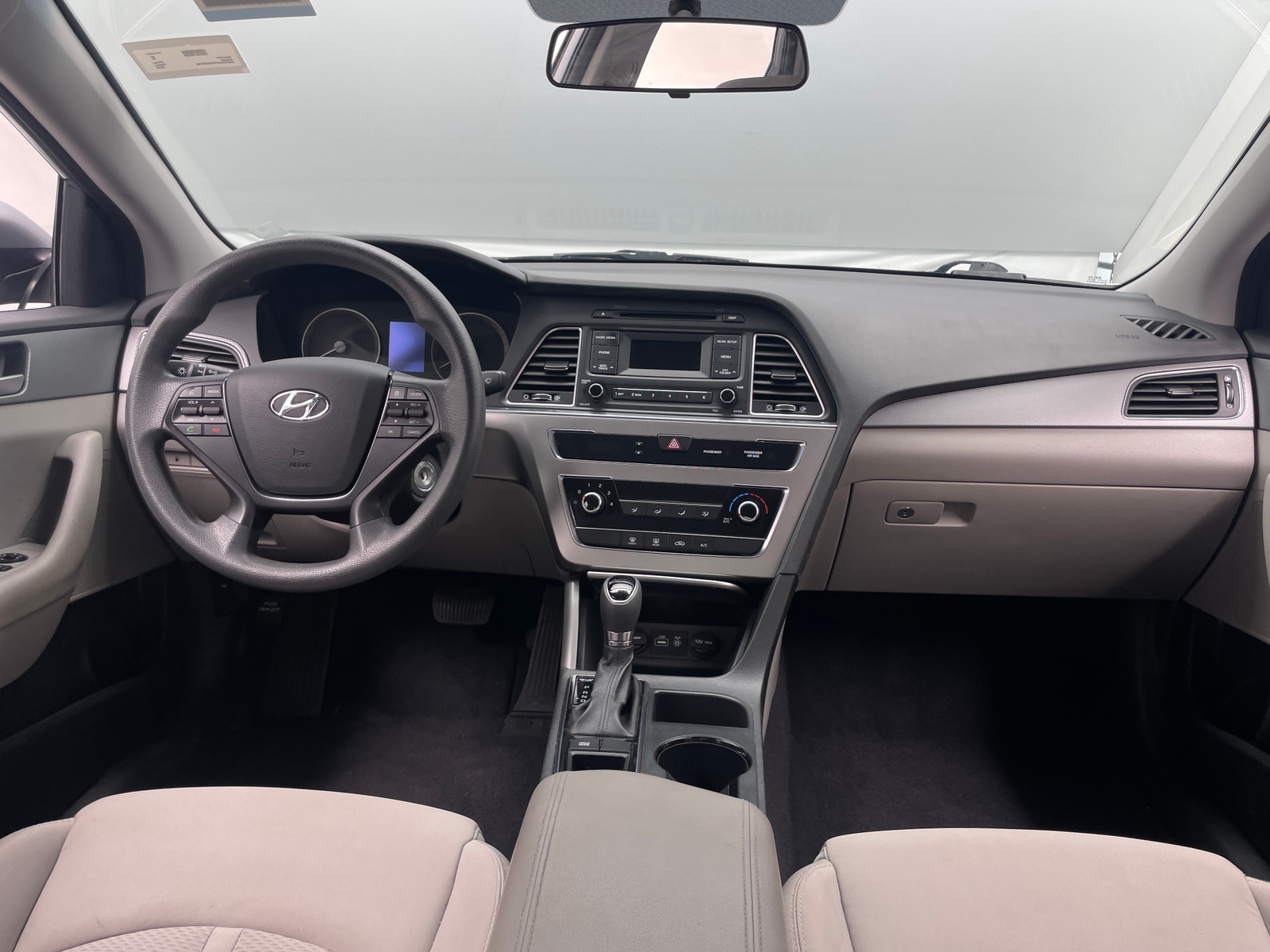 Thumbnail: 2015 Hyundai Sonata - 3