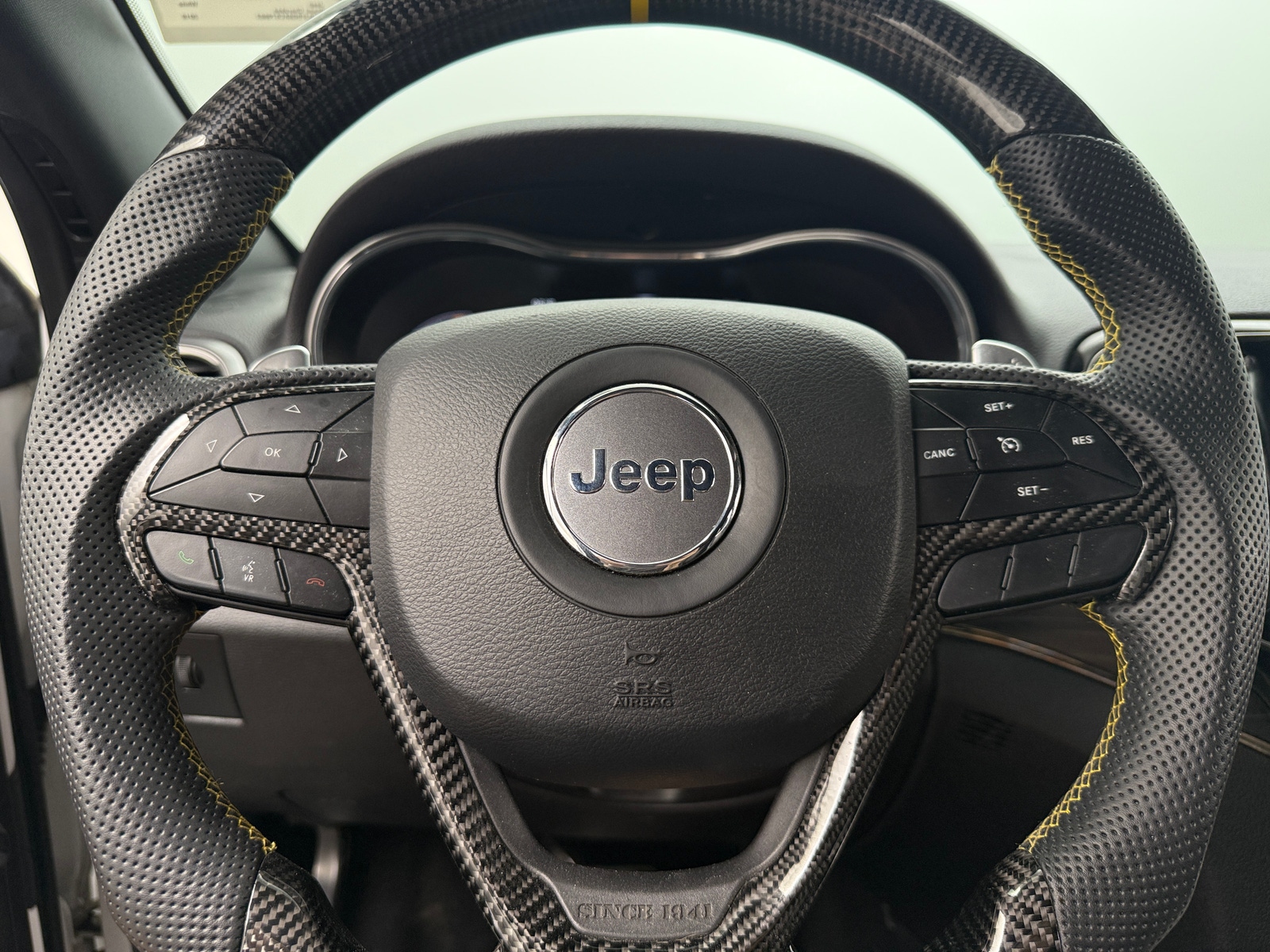 Thumbnail: 2019 Jeep Grand Cherokee - 4