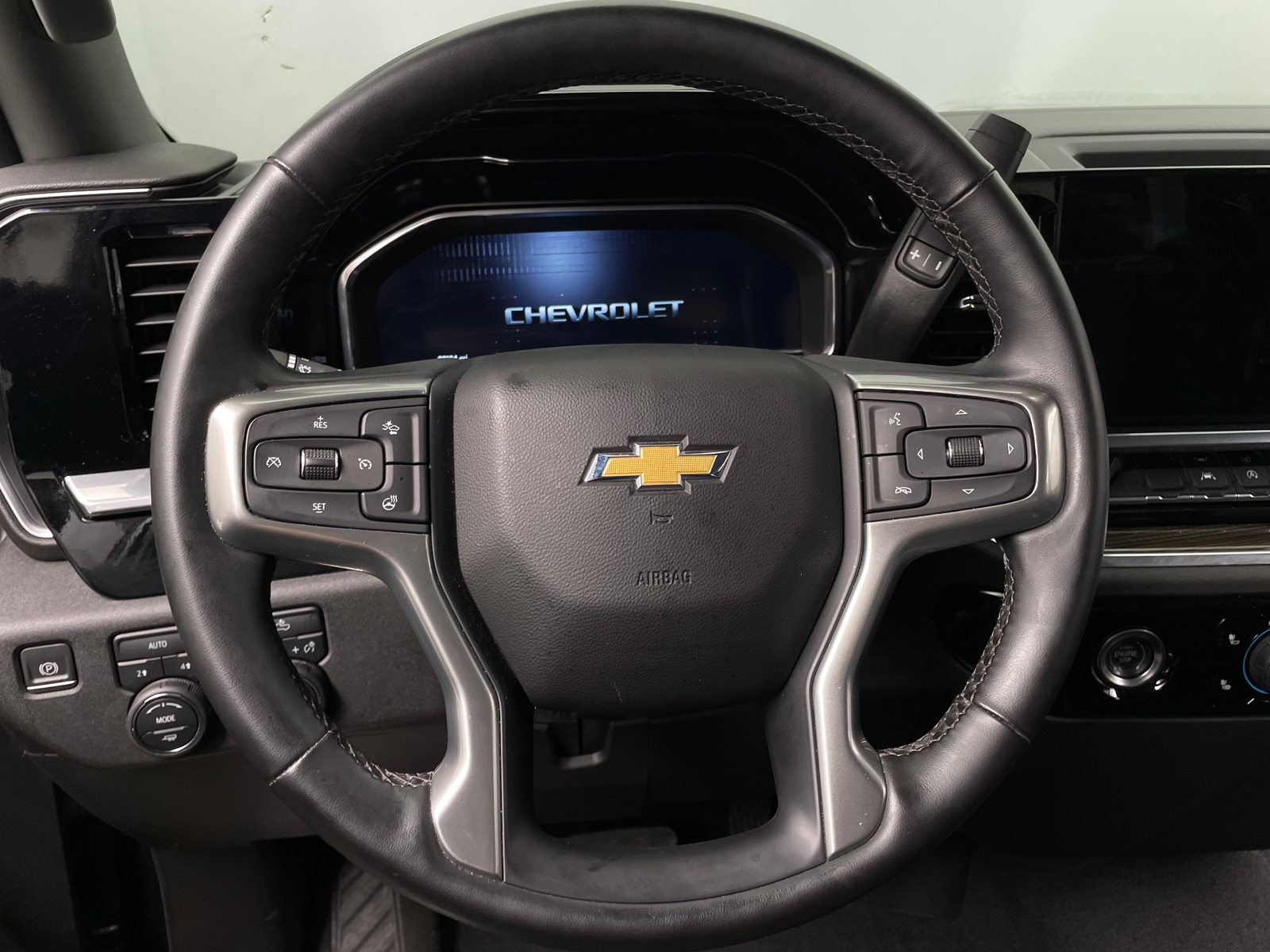 Thumbnail: 2023 Chevrolet Silverado 1500 - 5