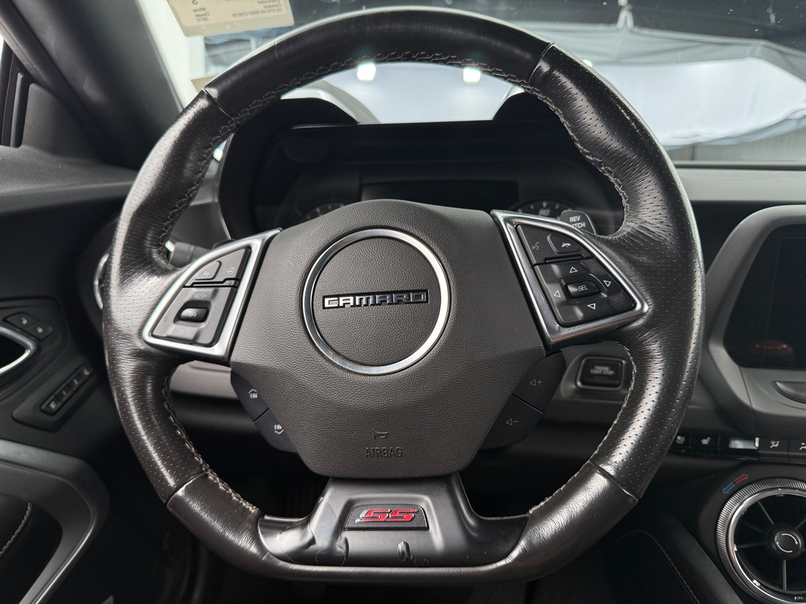 Thumbnail: 2019 Chevrolet Camaro - 3