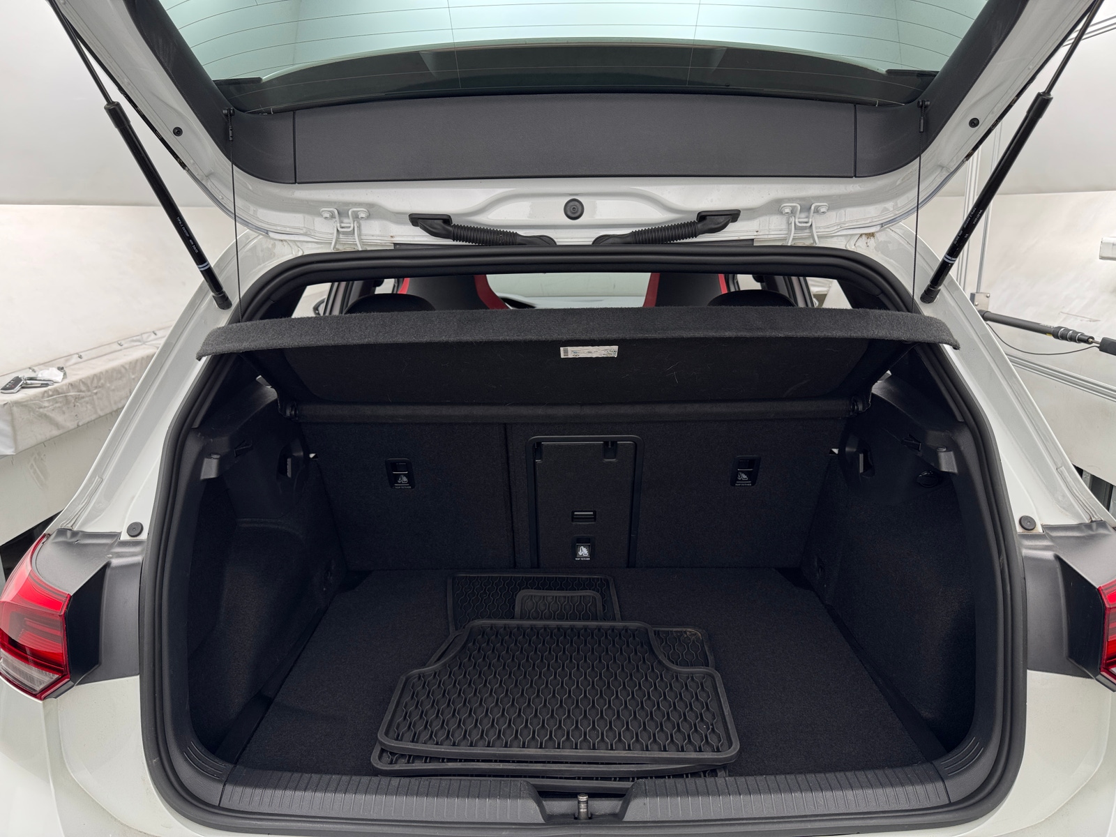 Thumbnail: 2023 Volkswagen Golf - 7