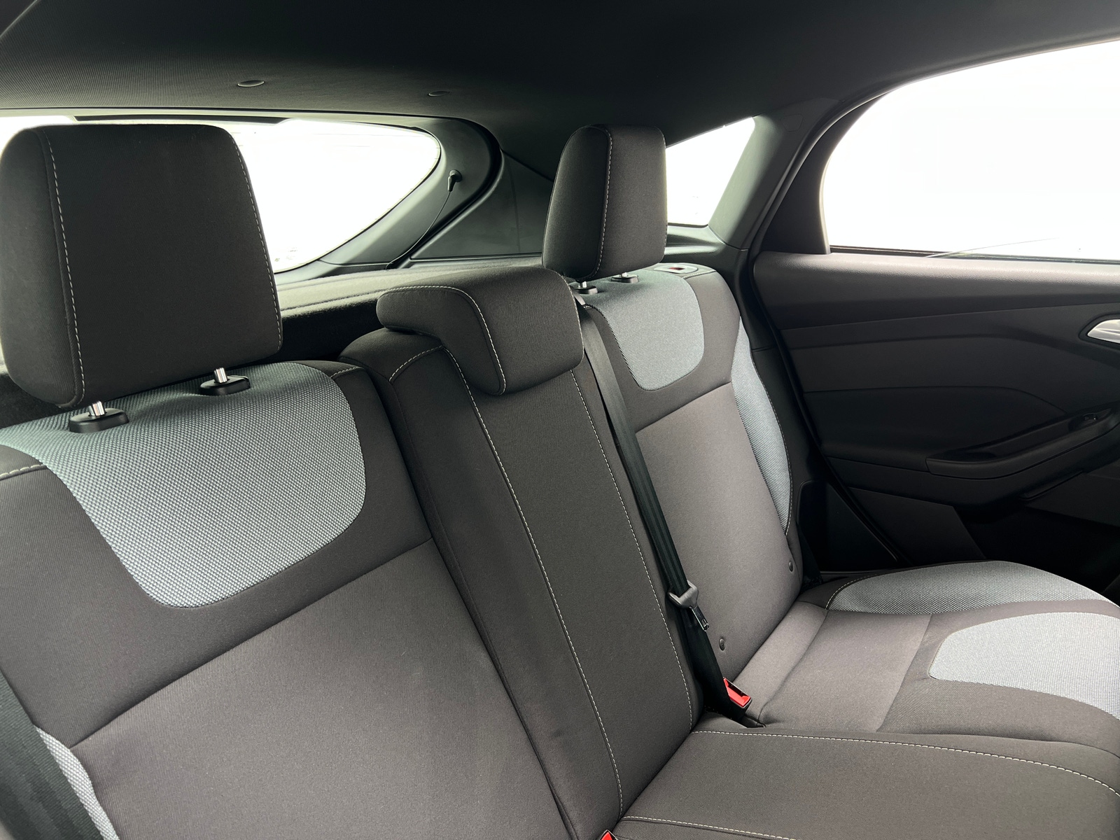 Thumbnail: 2013 Ford Focus - 6