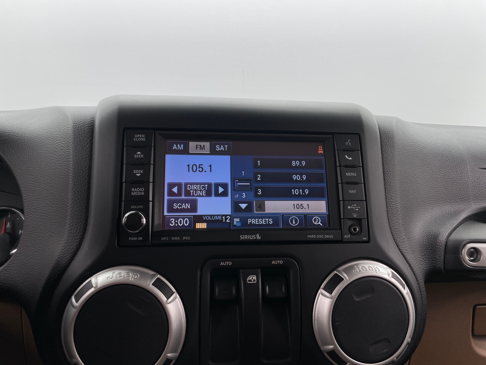 Thumbnail: 2014 Jeep Wrangler - 3
