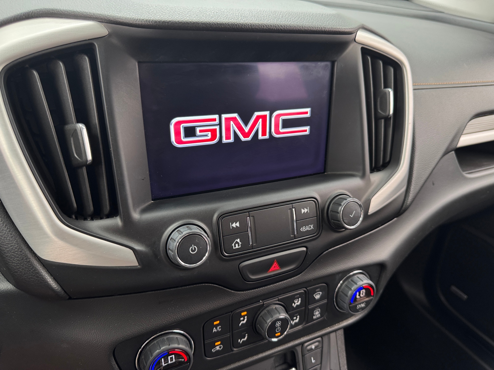 Thumbnail: 2019 GMC Terrain - 3