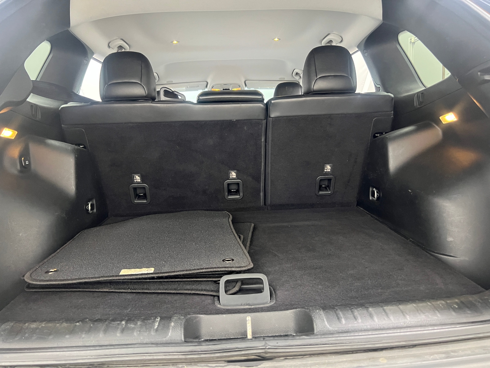 Thumbnail: 2019 Jeep Cherokee - 6