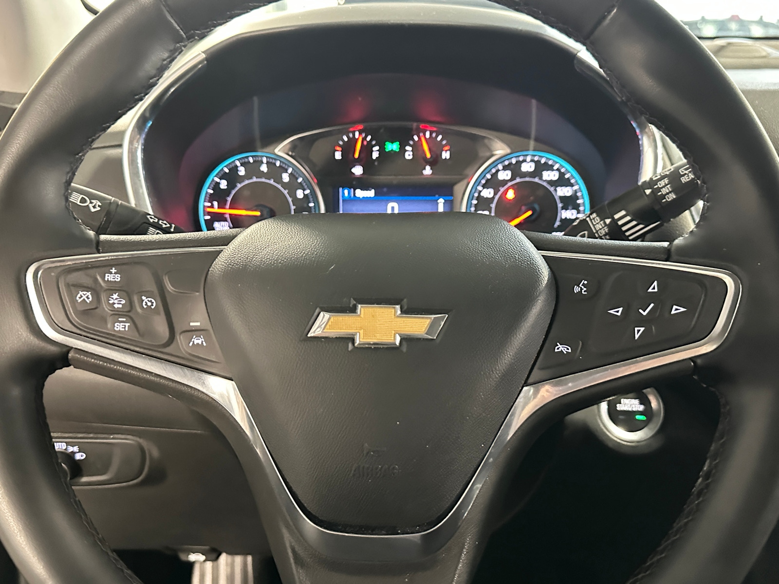 Thumbnail: 2023 Chevrolet Equinox - 5