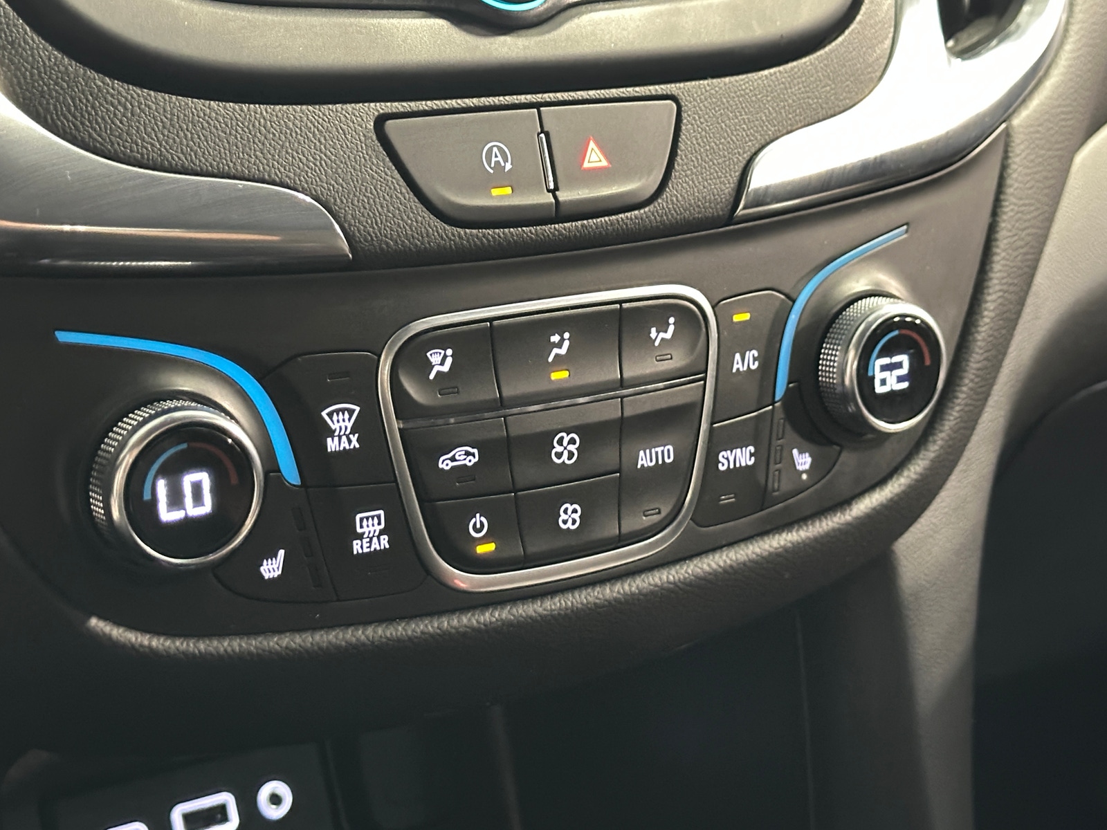 Thumbnail: 2023 Chevrolet Equinox - 4