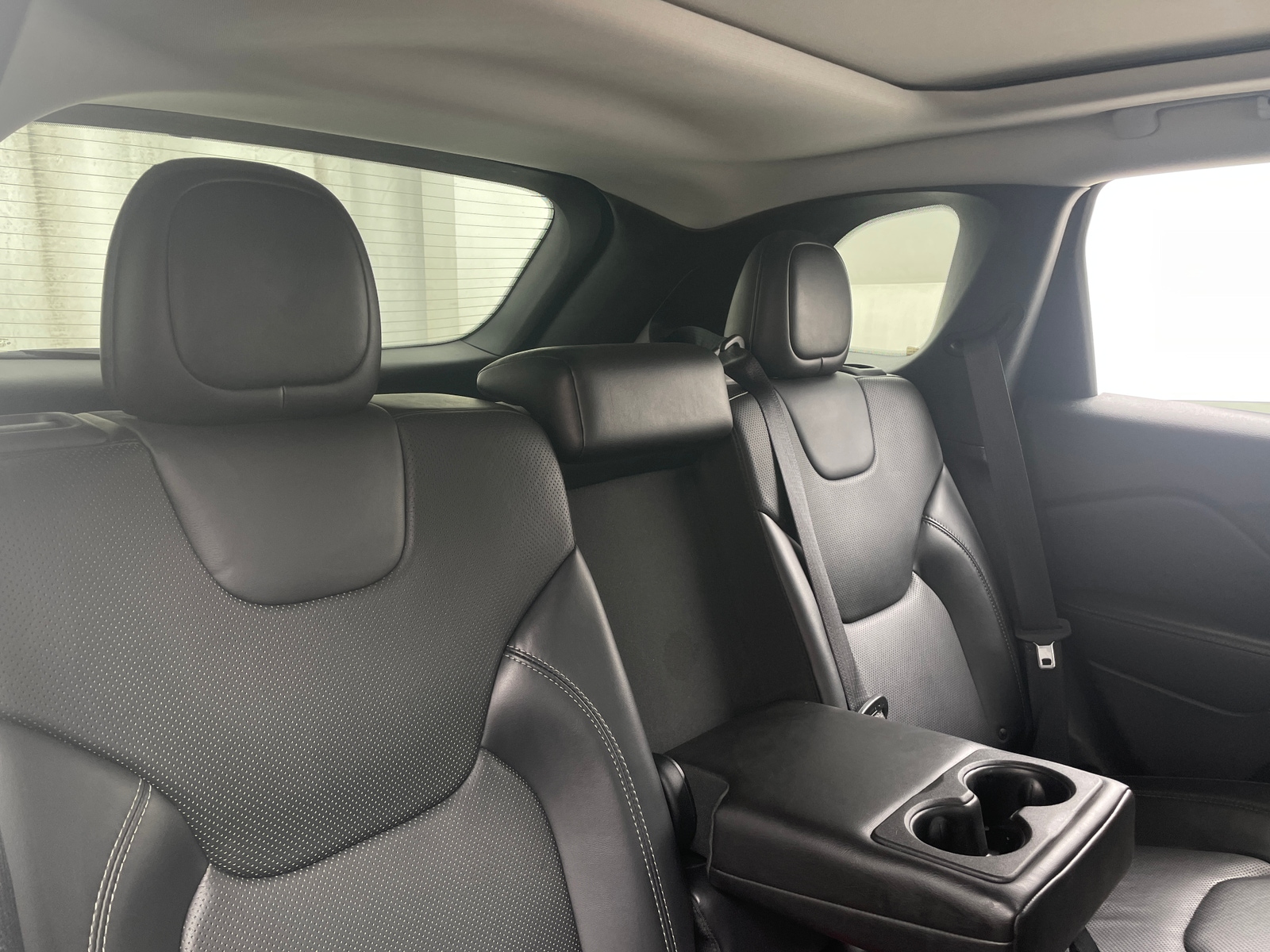 Thumbnail: 2019 Jeep Cherokee - 5