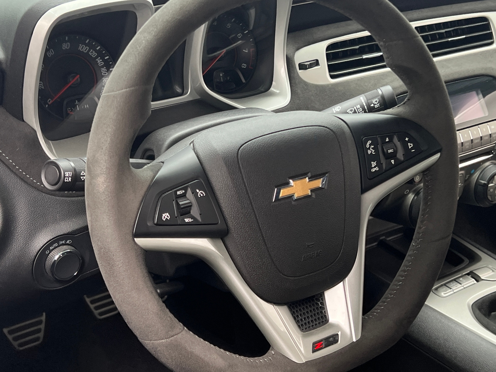 Thumbnail: 2015 Chevrolet Camaro - 3