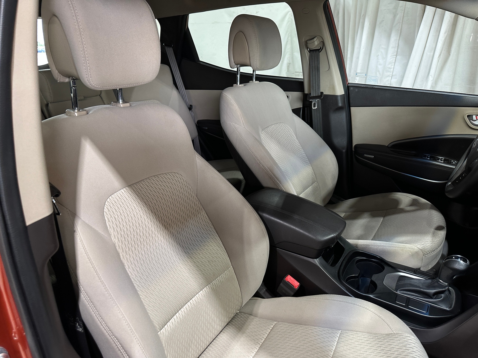 Thumbnail: 2017 Hyundai Santa Fe - 2