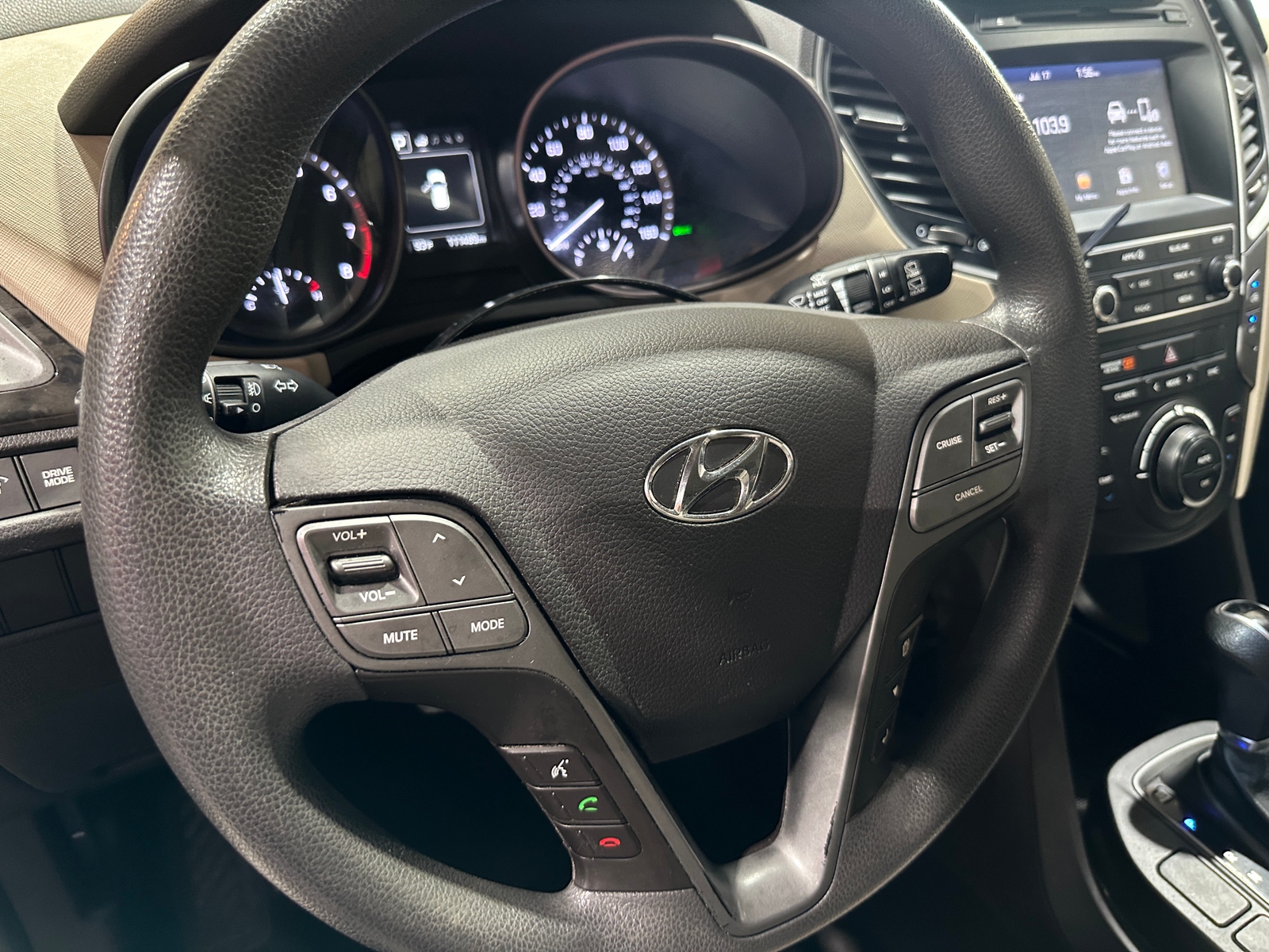 Thumbnail: 2017 Hyundai Santa Fe - 5