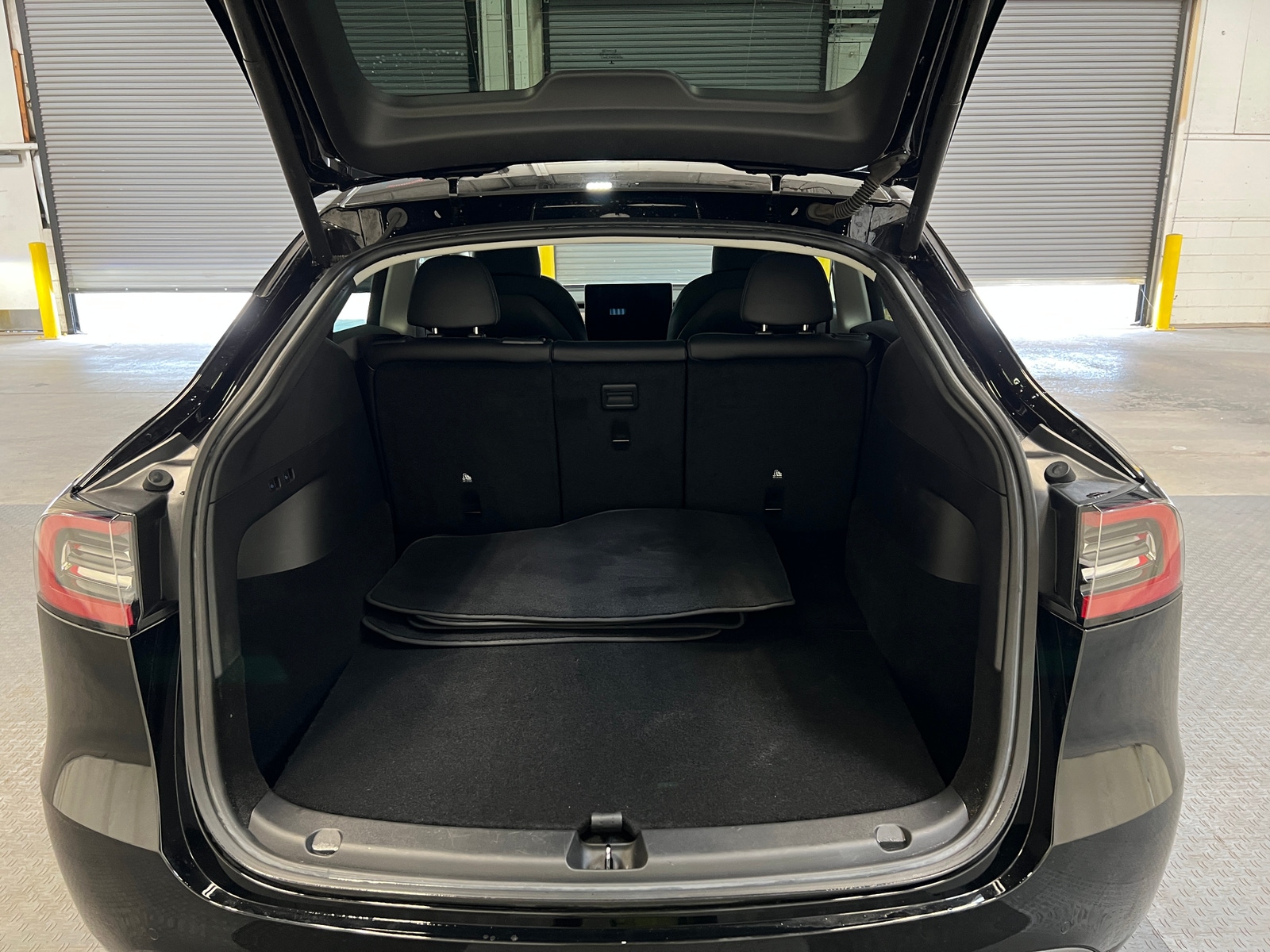 Thumbnail: 2022 Tesla Model Y - 5