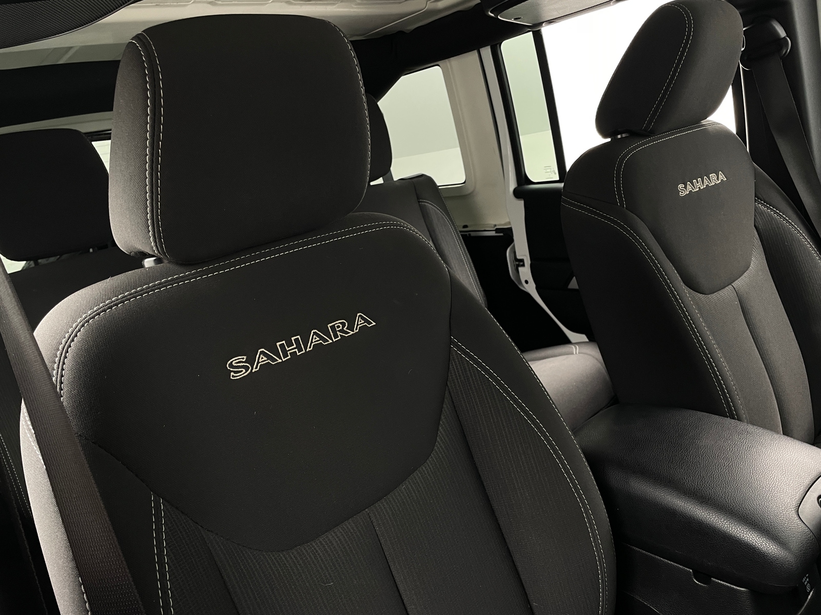 Thumbnail: 2017 Jeep Wrangler - 2